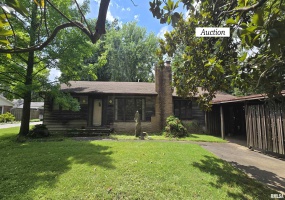 1004 TAYLOR Drive, Carbondale, Illinois 62901, 4 Bedrooms Bedrooms, 0 ,3 BathroomsBathrooms,Residential,For Sale,TAYLOR,0,RMAEB459004
