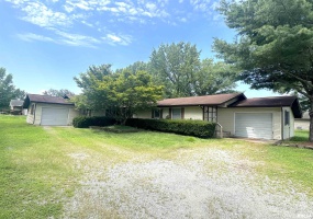 5559 COUNTRY CLUB Road, Murphysboro, Illinois 62966, 0 , 0 ,0,Residential Income,For Sale,COUNTRY CLUB,0,RMAEB459006
