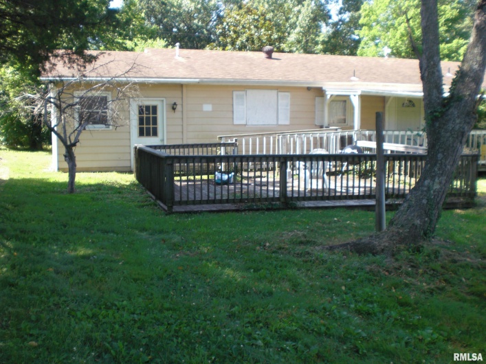500 WASHINGTON Street, DeSoto, Illinois 62924, 3 Bedrooms Bedrooms, 0 ,2 BathroomsBathrooms,Residential,For Sale,WASHINGTON,0,RMAEB459010
