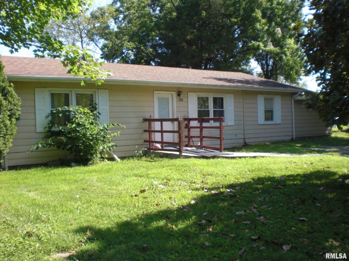 500 WASHINGTON Street, DeSoto, Illinois 62924, 3 Bedrooms Bedrooms, 0 ,2 BathroomsBathrooms,Residential,For Sale,WASHINGTON,0,RMAEB459010