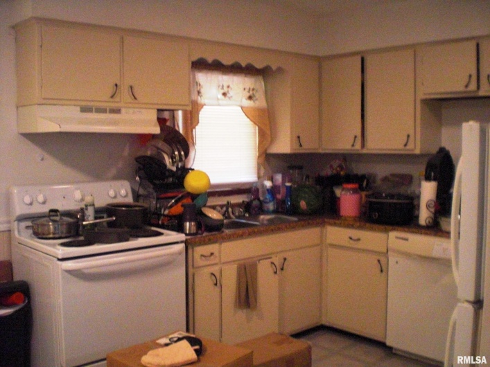 500 WASHINGTON Street, DeSoto, Illinois 62924, 3 Bedrooms Bedrooms, 0 ,2 BathroomsBathrooms,Residential,For Sale,WASHINGTON,0,RMAEB459010