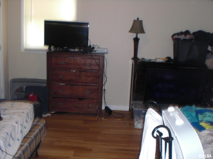 500 WASHINGTON Street, DeSoto, Illinois 62924, 3 Bedrooms Bedrooms, 0 ,2 BathroomsBathrooms,Residential,For Sale,WASHINGTON,0,RMAEB459010