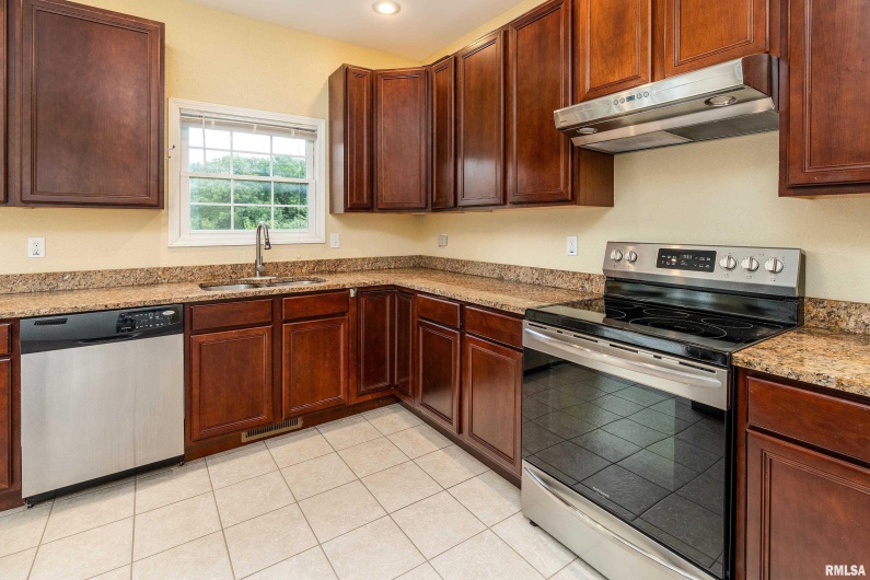 141 Pump Station Road, Makanda, Illinois 62958, 5 Bedrooms Bedrooms, 0 ,4 BathroomsBathrooms,Residential,For Sale,Pump Station,0,RMAEB459012
