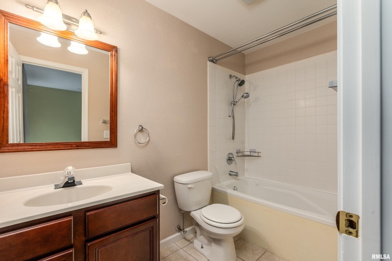 141 Pump Station Road, Makanda, Illinois 62958, 5 Bedrooms Bedrooms, 0 ,4 BathroomsBathrooms,Residential,For Sale,Pump Station,0,RMAEB459012