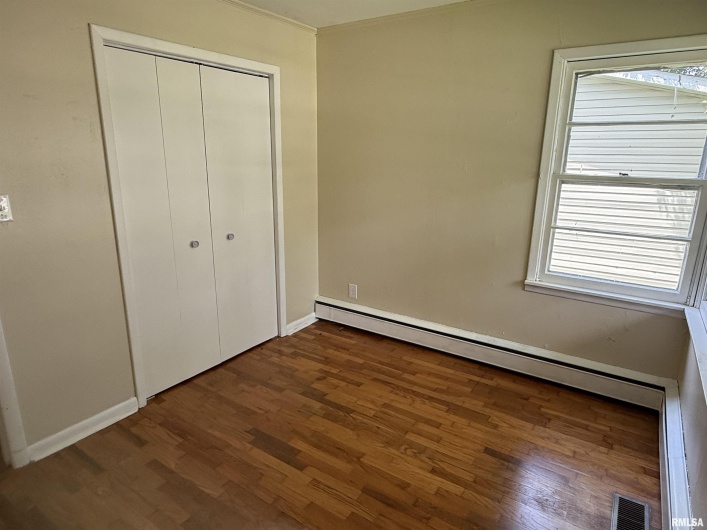 517 FREDERICK Street, Herrin, Illinois 62948, 3 Bedrooms Bedrooms, 0 ,1 BathroomBathrooms,Residential,For Sale,FREDERICK,0,RMAQC4265775
