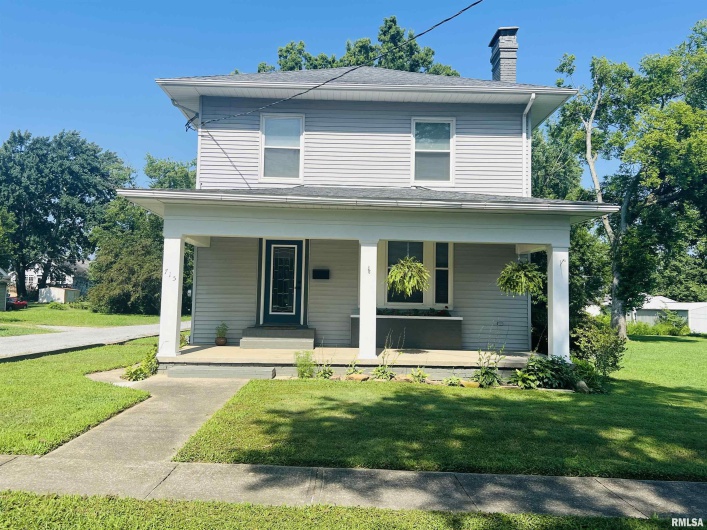 715 MCKINLEY Street, Harrisburg, Illinois 62946, 3 Bedrooms Bedrooms, 0 ,2 BathroomsBathrooms,Residential,For Sale,MCKINLEY,0,RMAEB459019