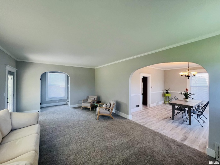 715 MCKINLEY Street, Harrisburg, Illinois 62946, 3 Bedrooms Bedrooms, 0 ,2 BathroomsBathrooms,Residential,For Sale,MCKINLEY,0,RMAEB459019