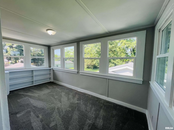715 MCKINLEY Street, Harrisburg, Illinois 62946, 3 Bedrooms Bedrooms, 0 ,2 BathroomsBathrooms,Residential,For Sale,MCKINLEY,0,RMAEB459019