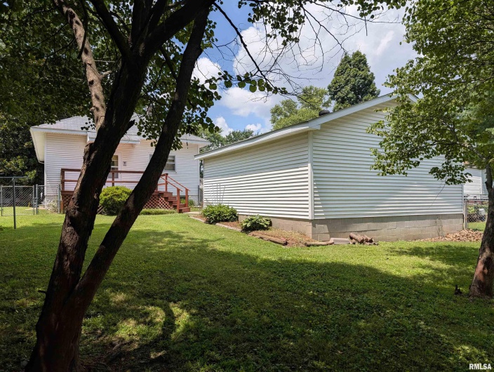 603 LOGAN Street, Marion, Illinois 62959, 3 Bedrooms Bedrooms, 0 ,1 BathroomBathrooms,Residential,For Sale,LOGAN,0,RMAQC4265788