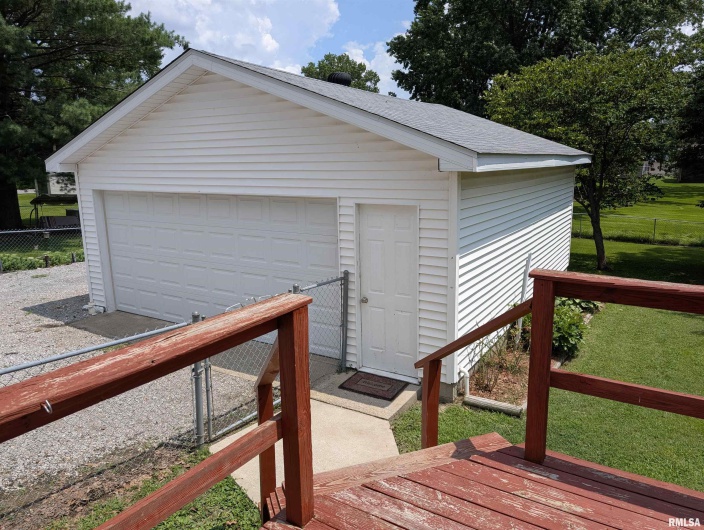 603 LOGAN Street, Marion, Illinois 62959, 3 Bedrooms Bedrooms, 0 ,1 BathroomBathrooms,Residential,For Sale,LOGAN,0,RMAQC4265788