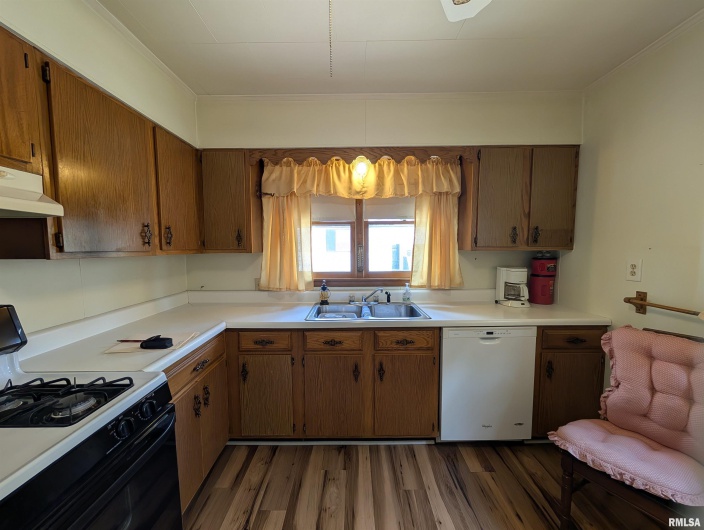 603 LOGAN Street, Marion, Illinois 62959, 3 Bedrooms Bedrooms, 0 ,1 BathroomBathrooms,Residential,For Sale,LOGAN,0,RMAQC4265788