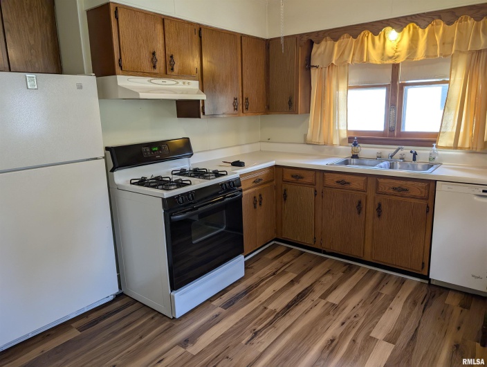 603 LOGAN Street, Marion, Illinois 62959, 3 Bedrooms Bedrooms, 0 ,1 BathroomBathrooms,Residential,For Sale,LOGAN,0,RMAQC4265788
