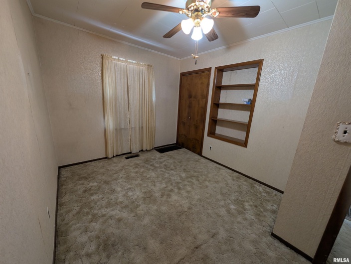 603 LOGAN Street, Marion, Illinois 62959, 3 Bedrooms Bedrooms, 0 ,1 BathroomBathrooms,Residential,For Sale,LOGAN,0,RMAQC4265788