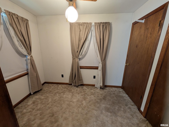 603 LOGAN Street, Marion, Illinois 62959, 3 Bedrooms Bedrooms, 0 ,1 BathroomBathrooms,Residential,For Sale,LOGAN,0,RMAQC4265788