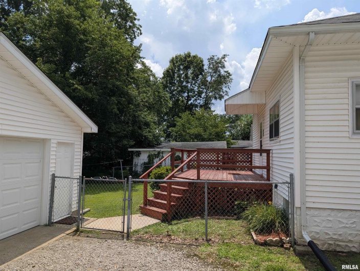 603 LOGAN Street, Marion, Illinois 62959, 3 Bedrooms Bedrooms, 0 ,1 BathroomBathrooms,Residential,For Sale,LOGAN,0,RMAQC4265788