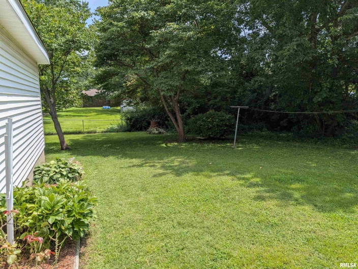 603 LOGAN Street, Marion, Illinois 62959, 3 Bedrooms Bedrooms, 0 ,1 BathroomBathrooms,Residential,For Sale,LOGAN,0,RMAQC4265788