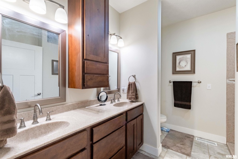 4747 PINTAIL Lane, Creal Springs, Illinois 62922, 3 Bedrooms Bedrooms, 0 ,2 BathroomsBathrooms,Residential,For Sale,PINTAIL,0,RMAQC4265790