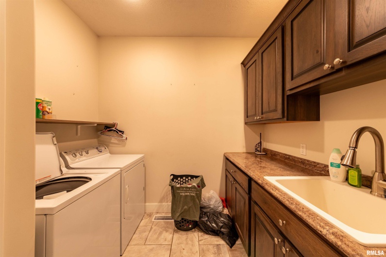 4747 PINTAIL Lane, Creal Springs, Illinois 62922, 3 Bedrooms Bedrooms, 0 ,2 BathroomsBathrooms,Residential,For Sale,PINTAIL,0,RMAQC4265790