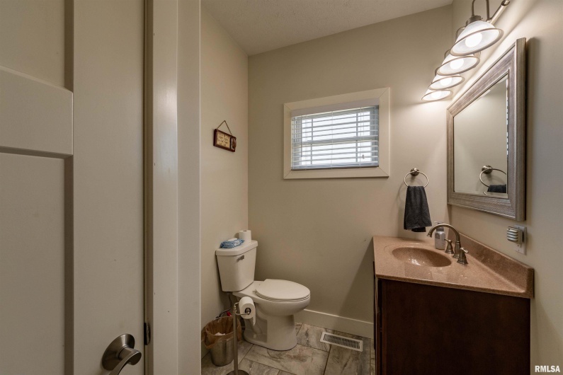 4747 PINTAIL Lane, Creal Springs, Illinois 62922, 3 Bedrooms Bedrooms, 0 ,2 BathroomsBathrooms,Residential,For Sale,PINTAIL,0,RMAQC4265790