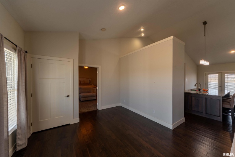 4747 PINTAIL Lane, Creal Springs, Illinois 62922, 3 Bedrooms Bedrooms, 0 ,2 BathroomsBathrooms,Residential,For Sale,PINTAIL,0,RMAQC4265790