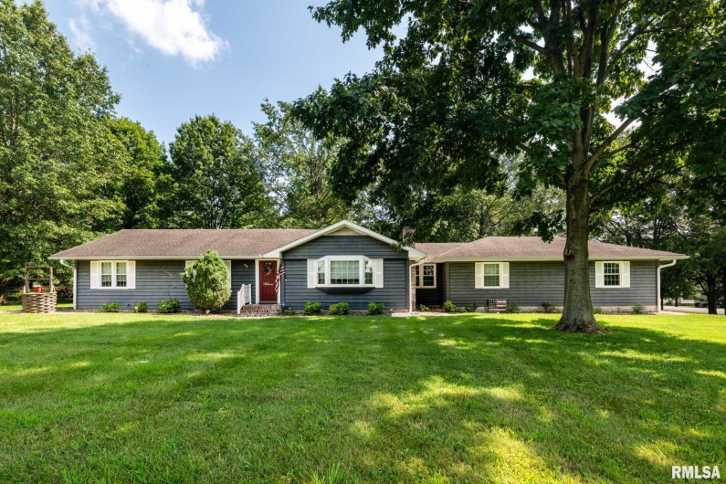 408 Clark Trail, Herrin, Illinois 62948, 3 Bedrooms Bedrooms, 0 ,2 BathroomsBathrooms,Residential,For Sale,Clark Trail,0,RMAQC4265794