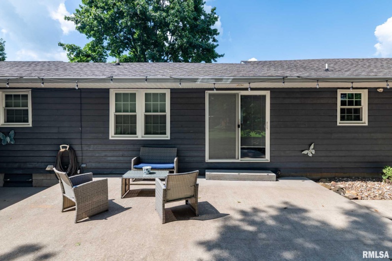 408 Clark Trail, Herrin, Illinois 62948, 3 Bedrooms Bedrooms, 0 ,2 BathroomsBathrooms,Residential,For Sale,Clark Trail,0,RMAQC4265794