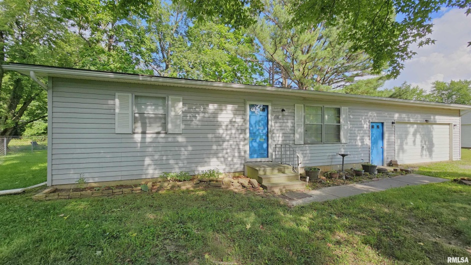 708 20TH Street, Herrin, Illinois 62948, 2 Bedrooms Bedrooms, 0 ,1 BathroomBathrooms,Residential,For Sale,20TH,0,RMAEB459030