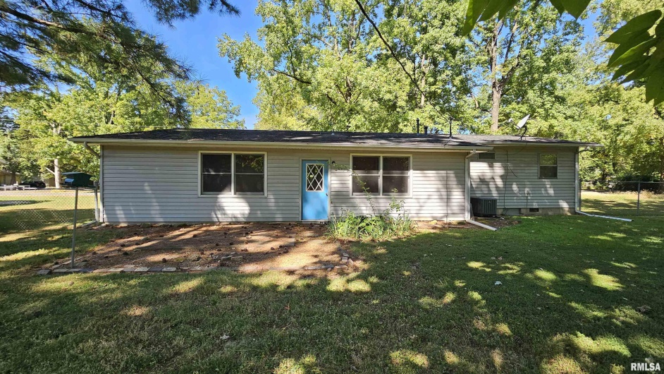 708 20TH Street, Herrin, Illinois 62948, 2 Bedrooms Bedrooms, 0 ,1 BathroomBathrooms,Residential,For Sale,20TH,0,RMAEB459030