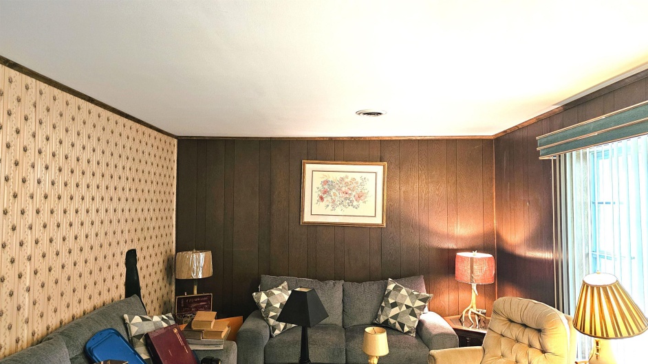 708 20TH Street, Herrin, Illinois 62948, 2 Bedrooms Bedrooms, 0 ,1 BathroomBathrooms,Residential,For Sale,20TH,0,RMAEB459030