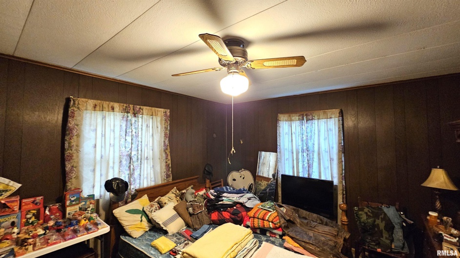 708 20TH Street, Herrin, Illinois 62948, 2 Bedrooms Bedrooms, 0 ,1 BathroomBathrooms,Residential,For Sale,20TH,0,RMAEB459030