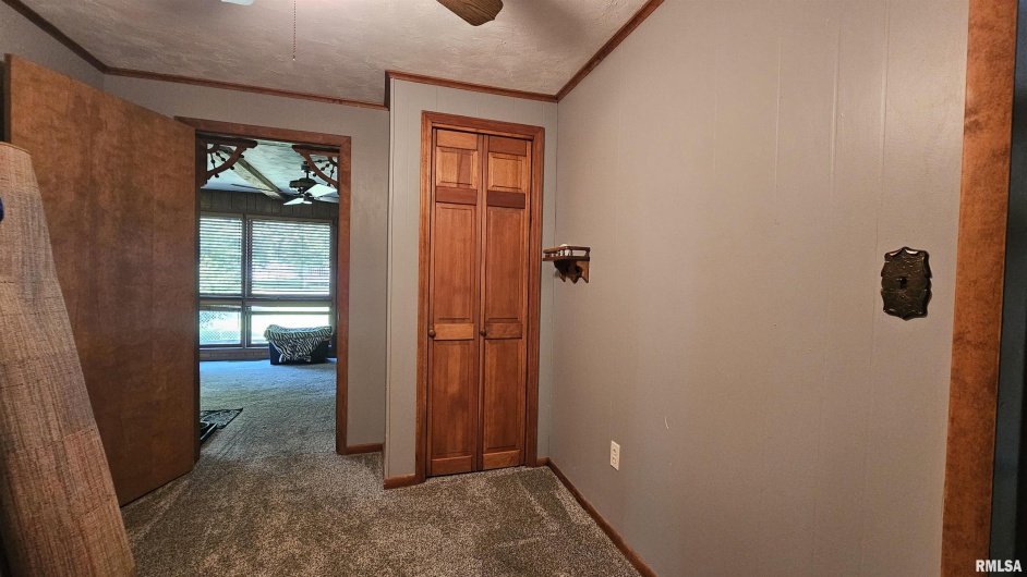 1210 PETERSON Avenue, Johnston City, Illinois 62951, 2 Bedrooms Bedrooms, 0 ,1 BathroomBathrooms,Residential,For Sale,PETERSON,0,RMAEB459033
