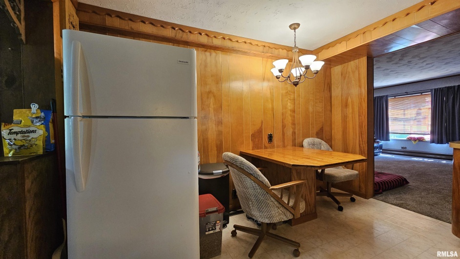 1210 PETERSON Avenue, Johnston City, Illinois 62951, 2 Bedrooms Bedrooms, 0 ,1 BathroomBathrooms,Residential,For Sale,PETERSON,0,RMAEB459033