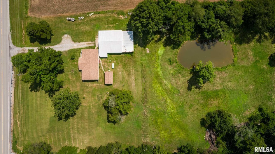 11029 Route 166, Marion, Illinois 62959, 2 Bedrooms Bedrooms, 0 ,1 BathroomBathrooms,Residential,For Sale,Route 166,0,RMAQC4265820