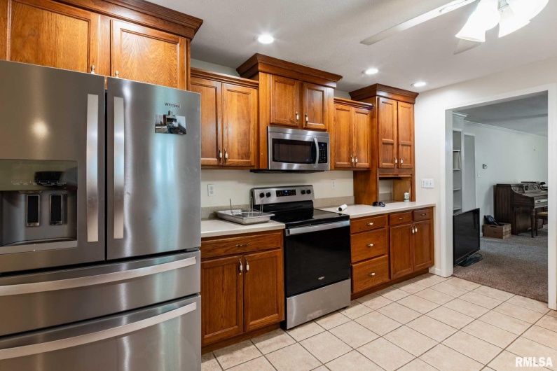 11029 Route 166, Marion, Illinois 62959, 2 Bedrooms Bedrooms, 0 ,1 BathroomBathrooms,Residential,For Sale,Route 166,0,RMAQC4265820