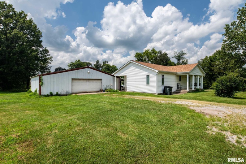 11029 Route 166, Marion, Illinois 62959, 2 Bedrooms Bedrooms, 0 ,1 BathroomBathrooms,Residential,For Sale,Route 166,0,RMAQC4265820