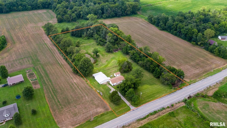 11029 Route 166, Marion, Illinois 62959, 2 Bedrooms Bedrooms, 0 ,1 BathroomBathrooms,Residential,For Sale,Route 166,0,RMAQC4265820