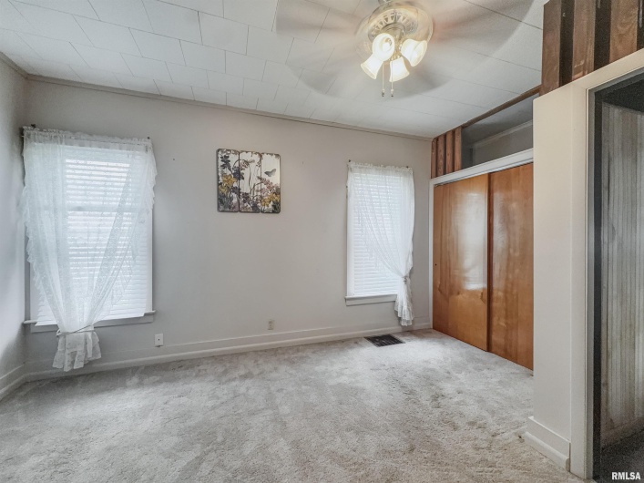 616 9TH Street, Herrin, Illinois 62948, 2 Bedrooms Bedrooms, 0 ,1 BathroomBathrooms,Residential,For Sale,9TH,0,RMAQC4265822