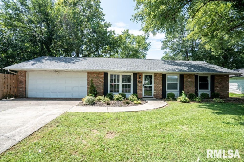 1413 Sebring Way, Carbondale, Illinois 62901, 3 Bedrooms Bedrooms, 0 ,1 BathroomBathrooms,Residential,For Sale,Sebring,0,RMAQC4265846