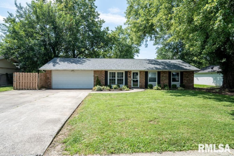1413 Sebring Way, Carbondale, Illinois 62901, 3 Bedrooms Bedrooms, 0 ,1 BathroomBathrooms,Residential,For Sale,Sebring,0,RMAQC4265846