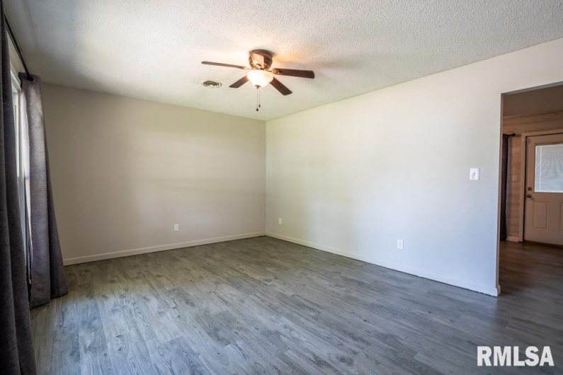 1413 Sebring Way, Carbondale, Illinois 62901, 3 Bedrooms Bedrooms, 0 ,1 BathroomBathrooms,Residential,For Sale,Sebring,0,RMAQC4265846