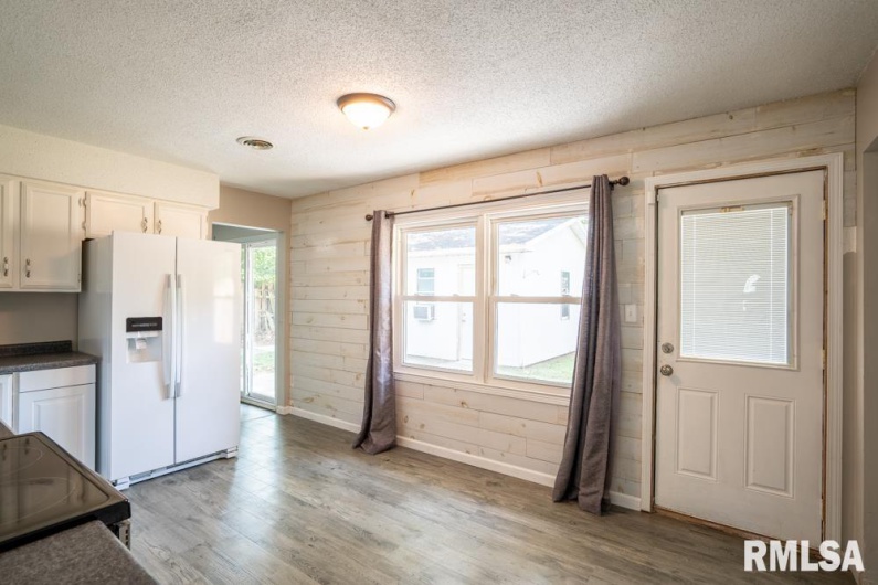 1413 Sebring Way, Carbondale, Illinois 62901, 3 Bedrooms Bedrooms, 0 ,1 BathroomBathrooms,Residential,For Sale,Sebring,0,RMAQC4265846
