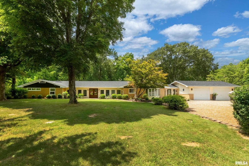 65 HIDDEN Trace, Carbondale, Illinois 62901, 4 Bedrooms Bedrooms, 0 ,3 BathroomsBathrooms,Residential,For Sale,HIDDEN,0,RMAQC4265848
