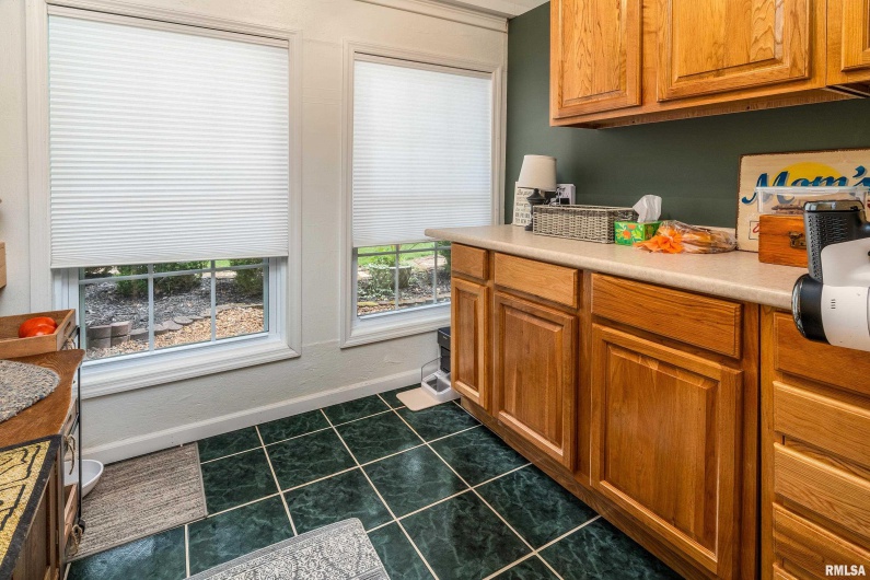 65 HIDDEN Trace, Carbondale, Illinois 62901, 4 Bedrooms Bedrooms, 0 ,3 BathroomsBathrooms,Residential,For Sale,HIDDEN,0,RMAQC4265848
