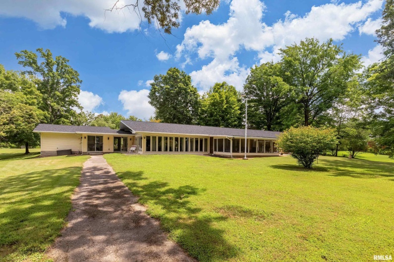 65 HIDDEN Trace, Carbondale, Illinois 62901, 4 Bedrooms Bedrooms, 0 ,3 BathroomsBathrooms,Residential,For Sale,HIDDEN,0,RMAQC4265848