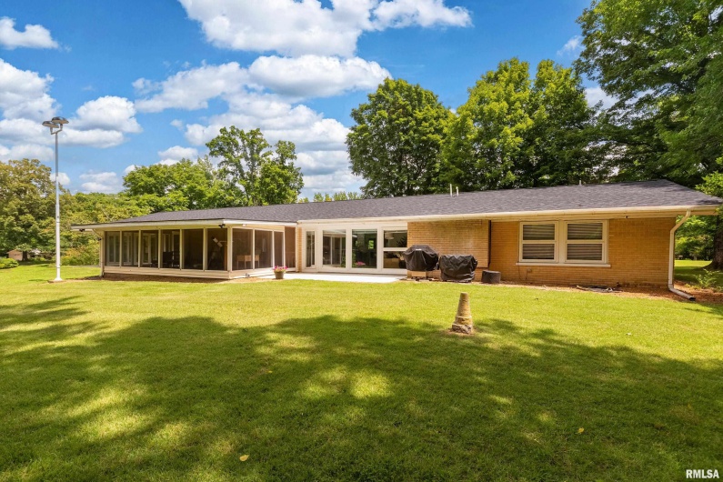 65 HIDDEN Trace, Carbondale, Illinois 62901, 4 Bedrooms Bedrooms, 0 ,3 BathroomsBathrooms,Residential,For Sale,HIDDEN,0,RMAQC4265848