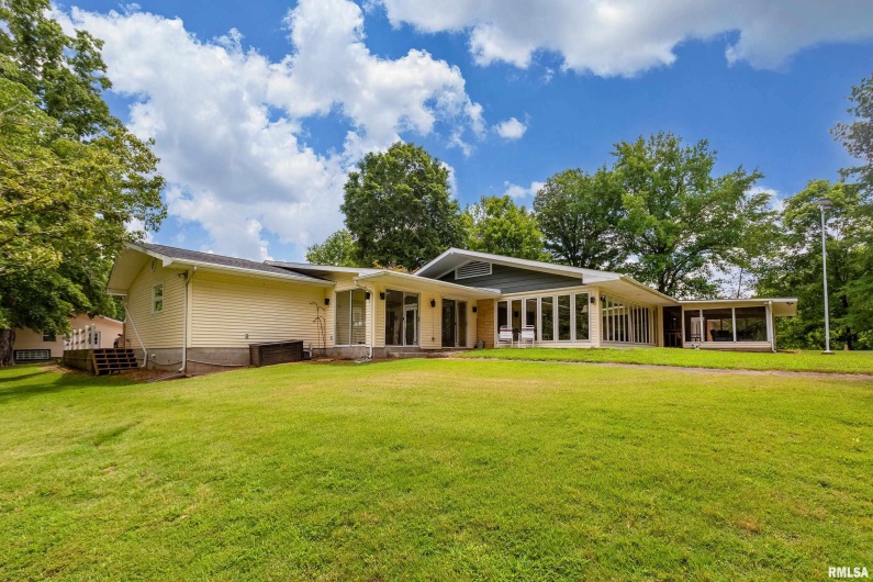 65 HIDDEN Trace, Carbondale, Illinois 62901, 4 Bedrooms Bedrooms, 0 ,3 BathroomsBathrooms,Residential,For Sale,HIDDEN,0,RMAQC4265848