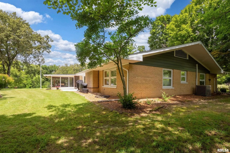 65 HIDDEN Trace, Carbondale, Illinois 62901, 4 Bedrooms Bedrooms, 0 ,3 BathroomsBathrooms,Residential,For Sale,HIDDEN,0,RMAQC4265848