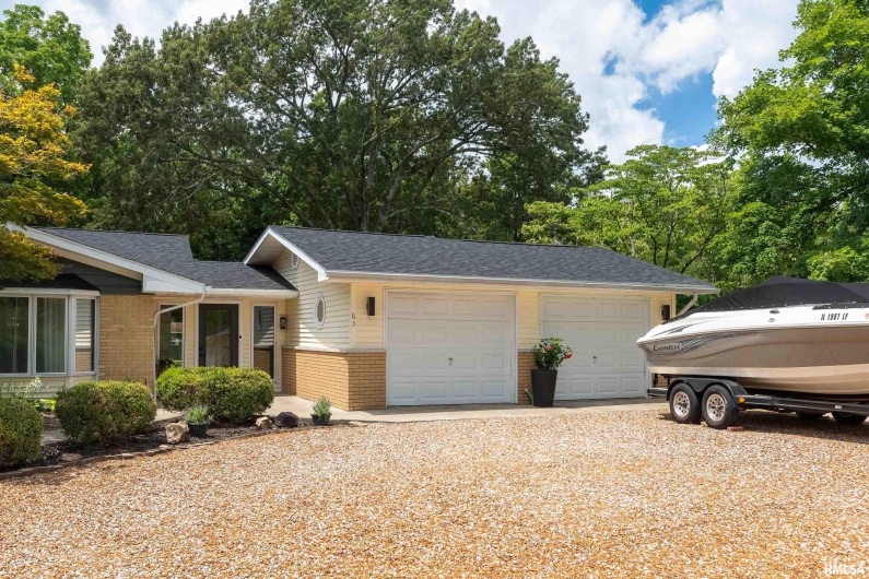 65 HIDDEN Trace, Carbondale, Illinois 62901, 4 Bedrooms Bedrooms, 0 ,3 BathroomsBathrooms,Residential,For Sale,HIDDEN,0,RMAQC4265848