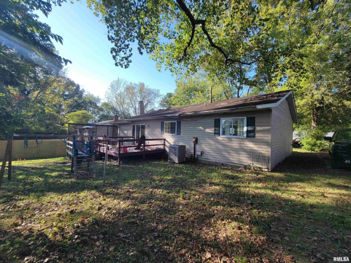 121 YOUNG Avenue, Anna, Illinois 62906, 3 Bedrooms Bedrooms, 0 ,1 BathroomBathrooms,Residential,For Sale,YOUNG,0,RMAEB455707