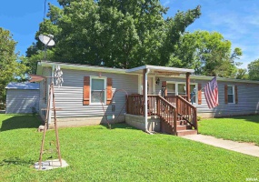 102 WASHINGTON Street, Cambria, Illinois 62915, 3 Bedrooms Bedrooms, 0 ,2 BathroomsBathrooms,Residential,For Sale,WASHINGTON,0,RMAQC4265886